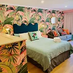 Manly Vibes - Fabulous Design With Gym, Sauna, Streaming, Right Opposite Wharf & Beach