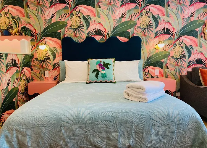 Manly Vibes - Fabulous Design With Gym, Sauna, Streaming, Right Opposite Wharf & Beach