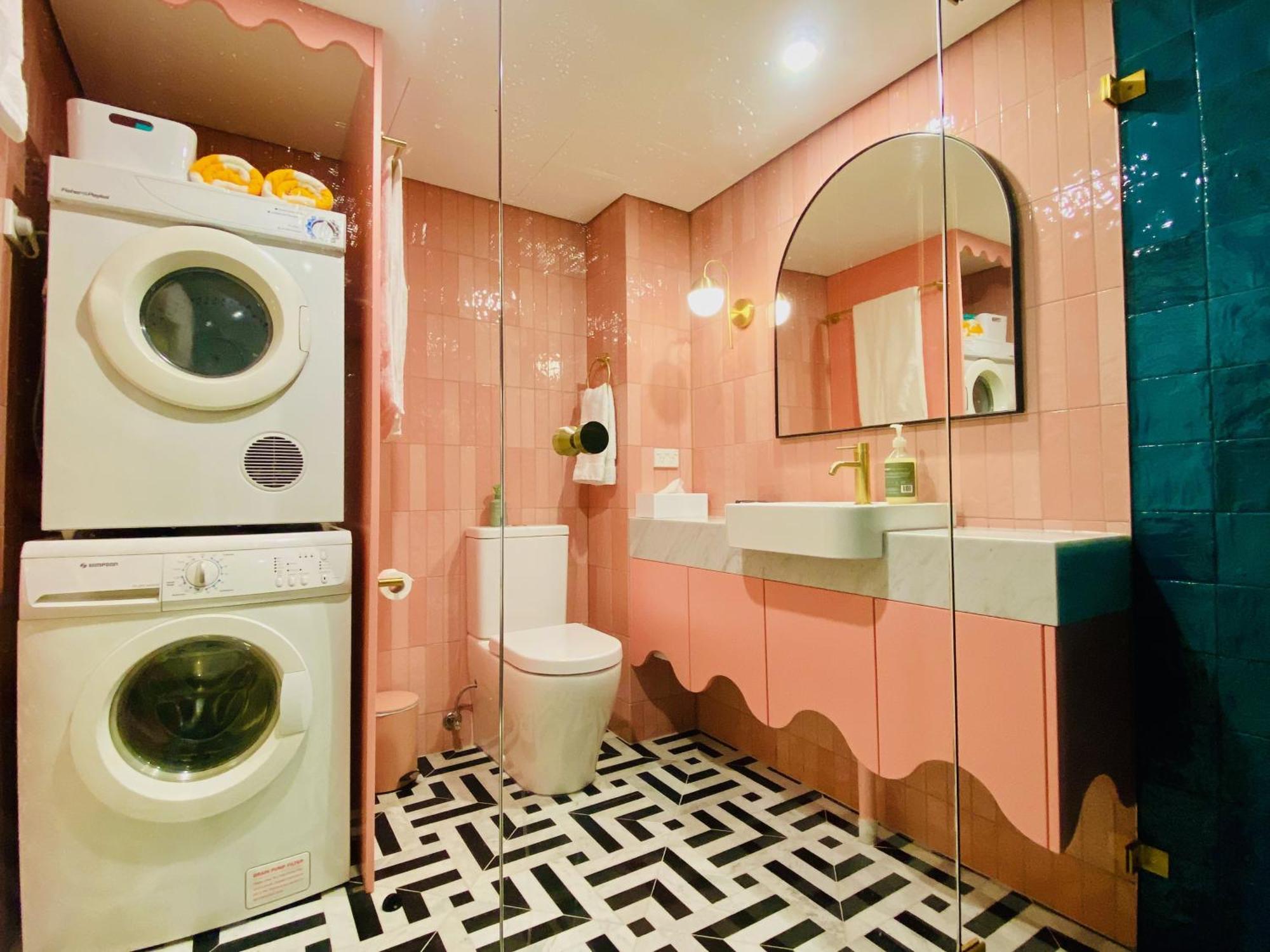 Manly Vibes - Fabulous Design With Gym, Sauna, Streaming, Right Opposite Wharf & Apartment