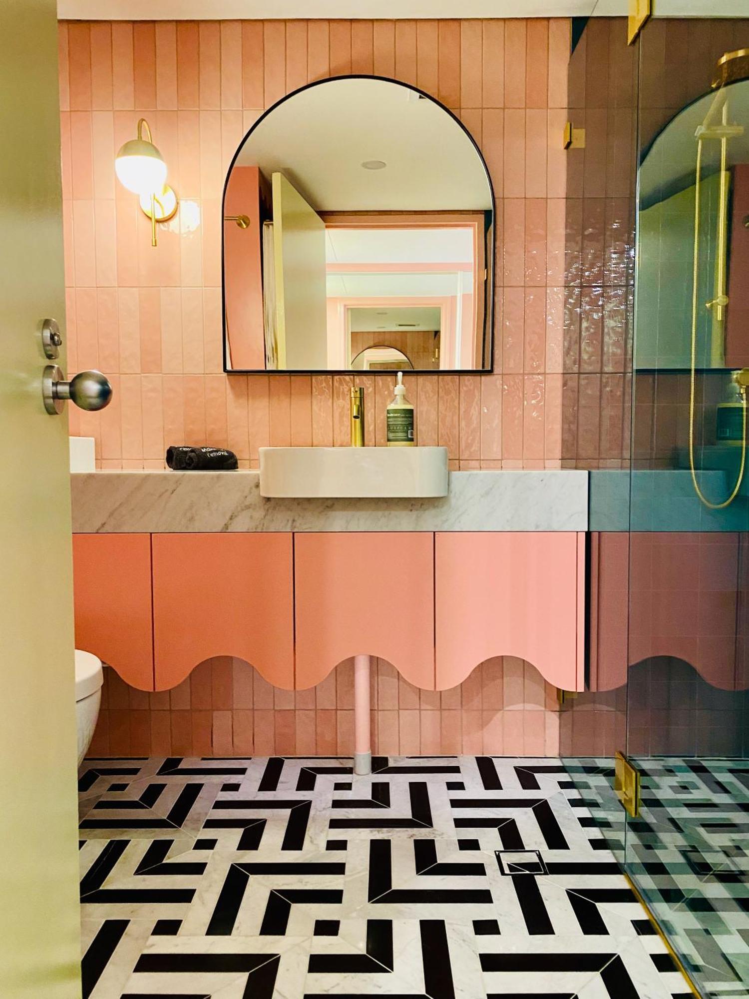 Manly Vibes - Fabulous Design With Gym, Sauna, Streaming, Right Opposite Wharf & *